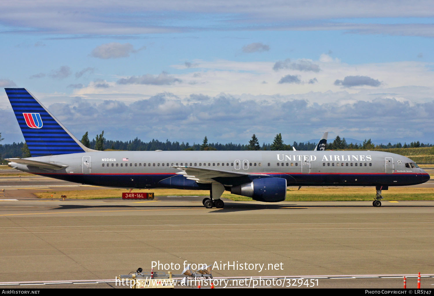 Aircraft Photo of N504UA | Boeing 757-222 | United Airlines | AirHistory.net #329451