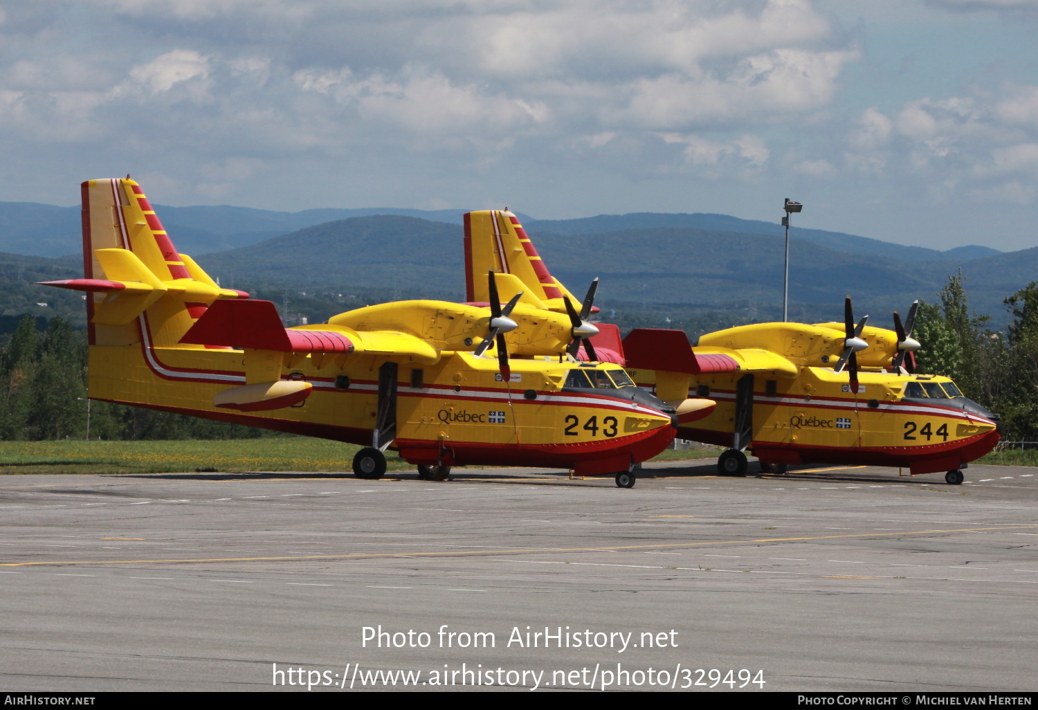 Aircraft Photo of C-GQBE | Canadair CL-415 (CL-215-6B11) | Gouvernement du Québec | AirHistory.net #329494