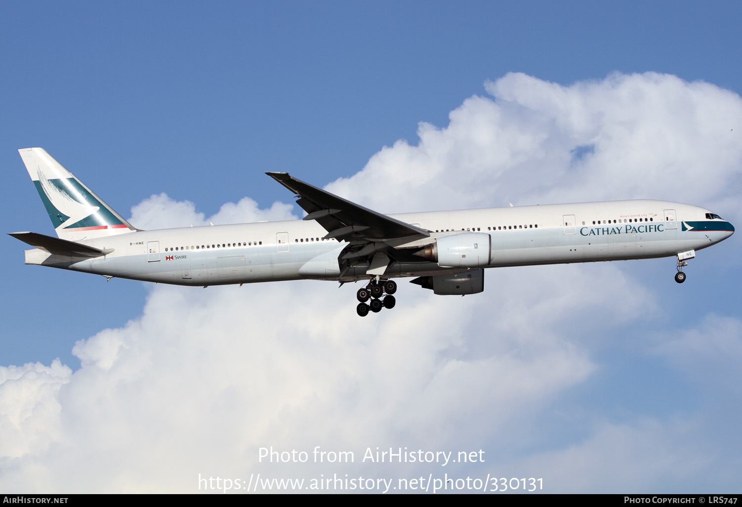 Aircraft Photo Of B-HNE | Boeing 777-367 | Cathay Pacific Airways ...