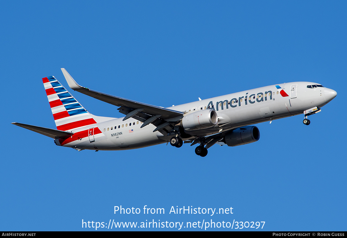 Aircraft Photo of N982NN | Boeing 737-823 | American Airlines | AirHistory.net #330297