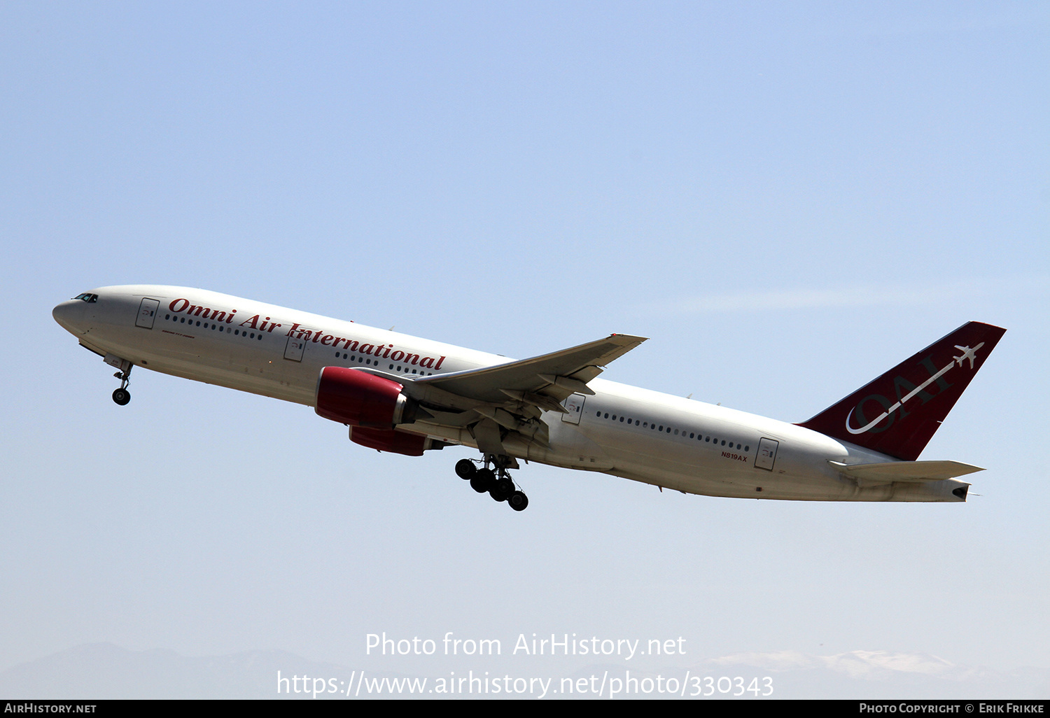 Aircraft Photo of N819AX | Boeing 777-2U8/ER | Omni Air International - OAI | AirHistory.net #330343