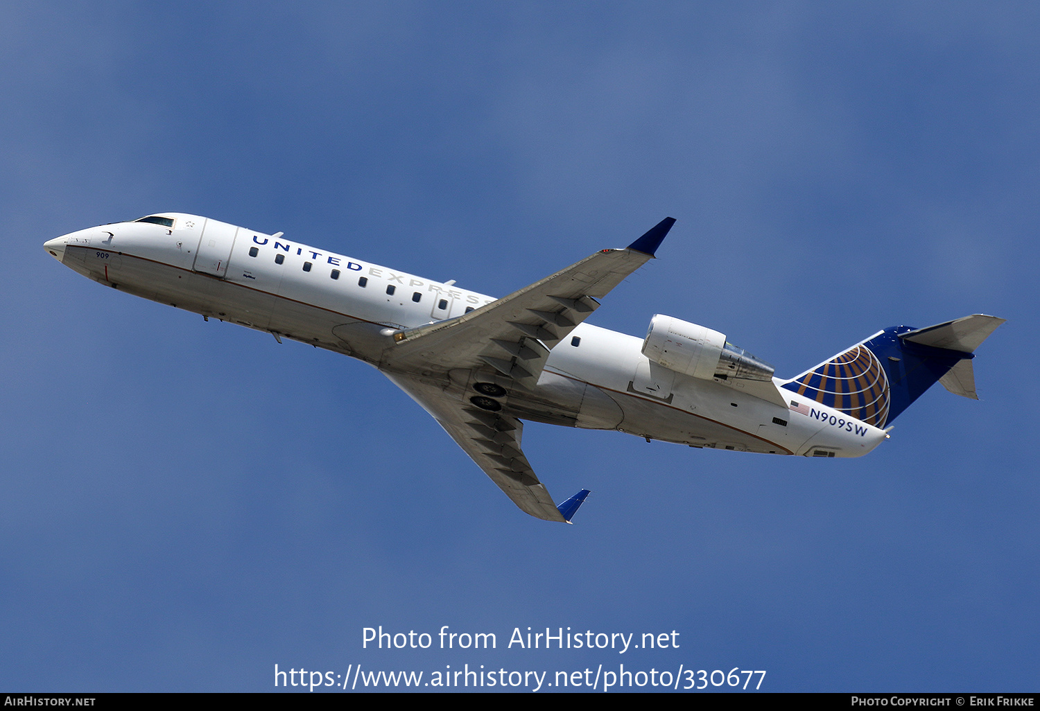 Aircraft Photo of N909SW | Bombardier CRJ-200LR (CL-600-2B19) | United Express | AirHistory.net #330677