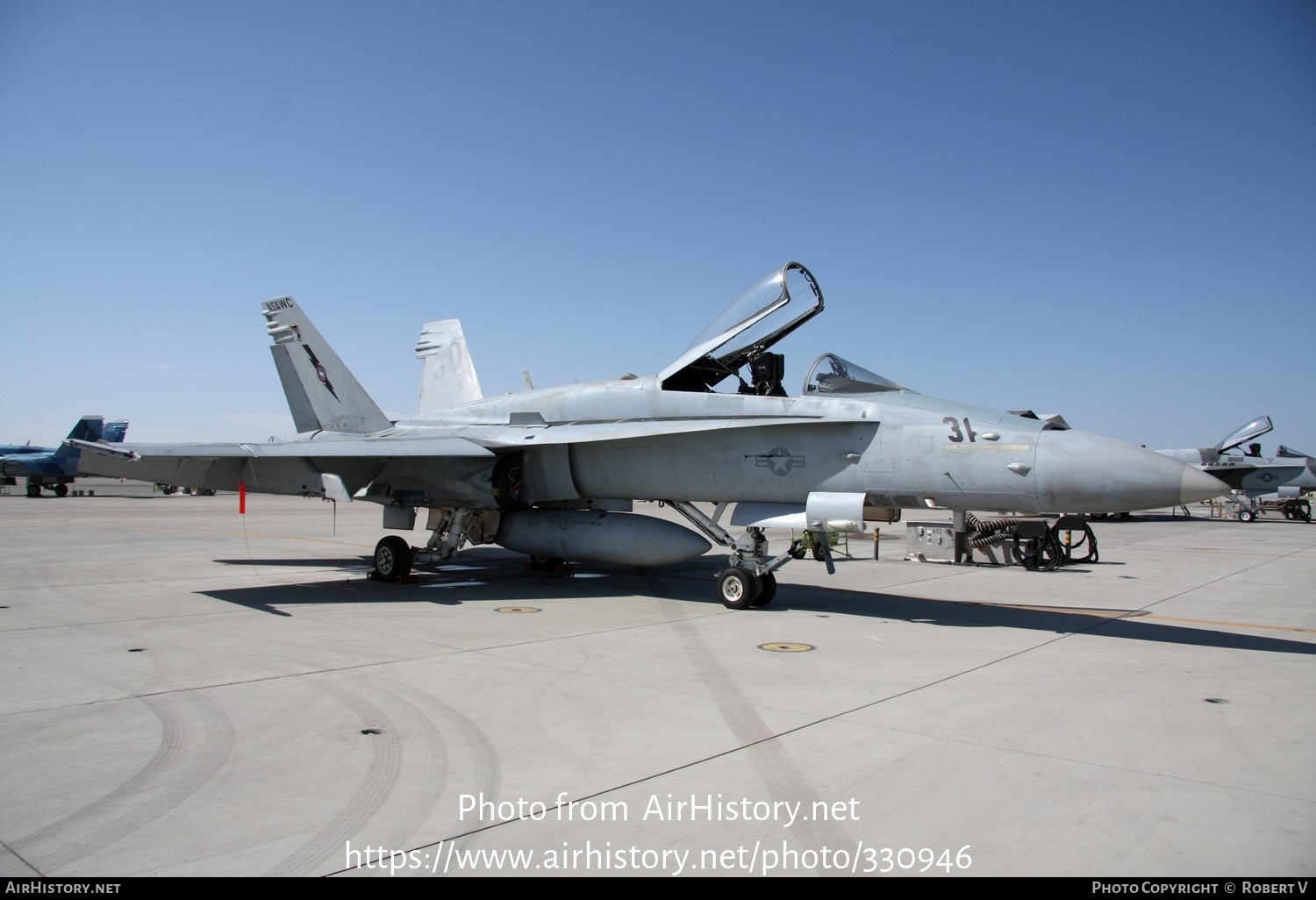 Aircraft Photo of 163718 | McDonnell Douglas F/A-18C Hornet | USA - Navy | AirHistory.net #330946