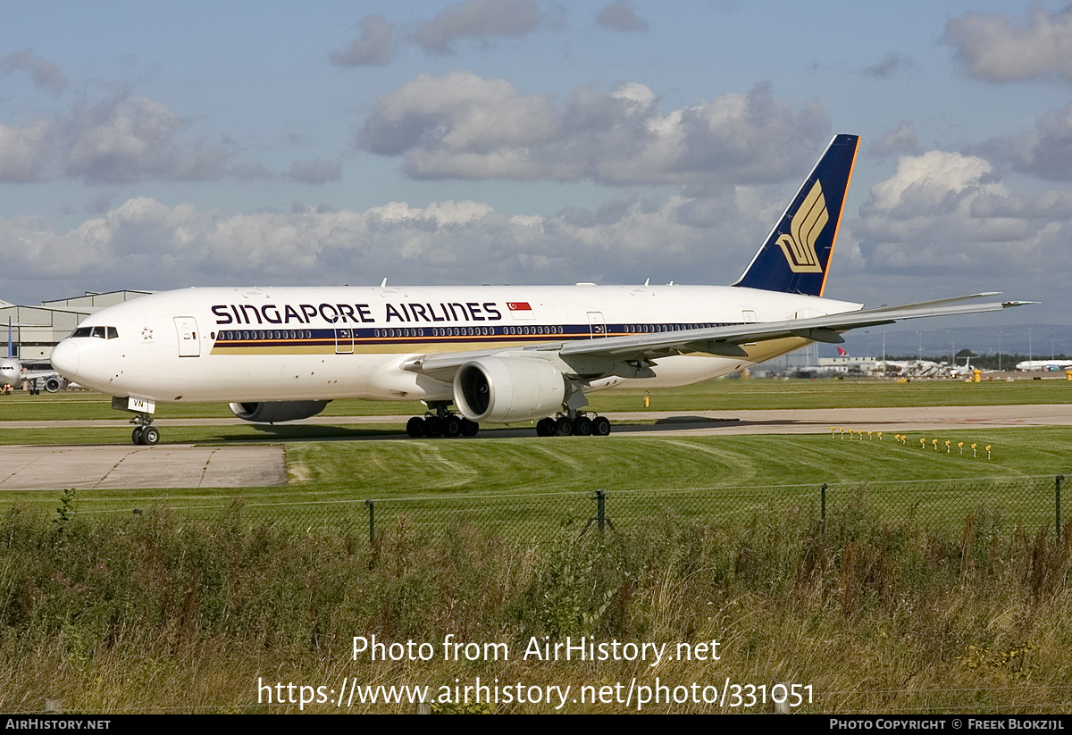 Aircraft Photo of 9V-SVN | Boeing 777-212/ER | Singapore Airlines | AirHistory.net #331051