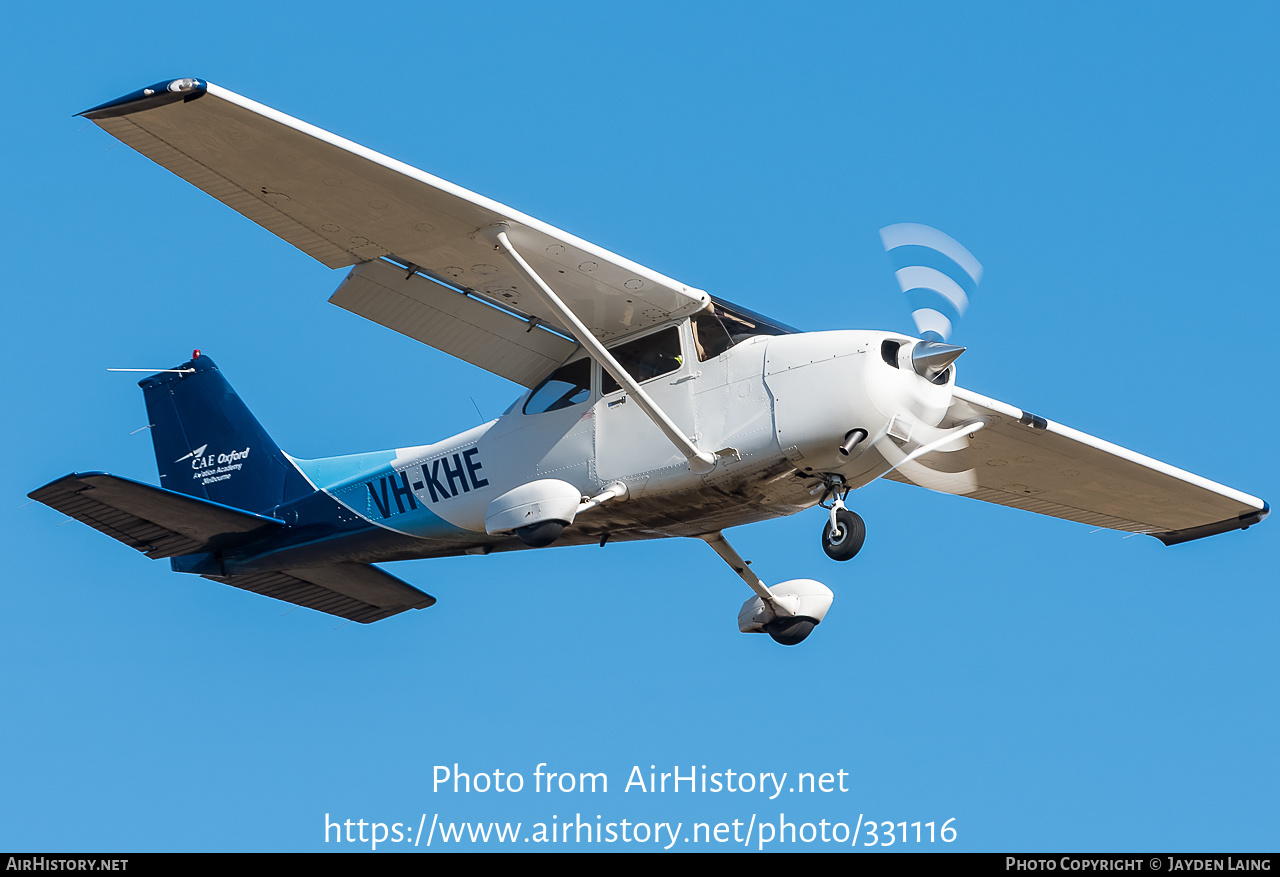 Aircraft Photo of VH-KHE | Cessna 172S Skyhawk SP | CAE Oxford Aviation Academy | AirHistory.net #331116