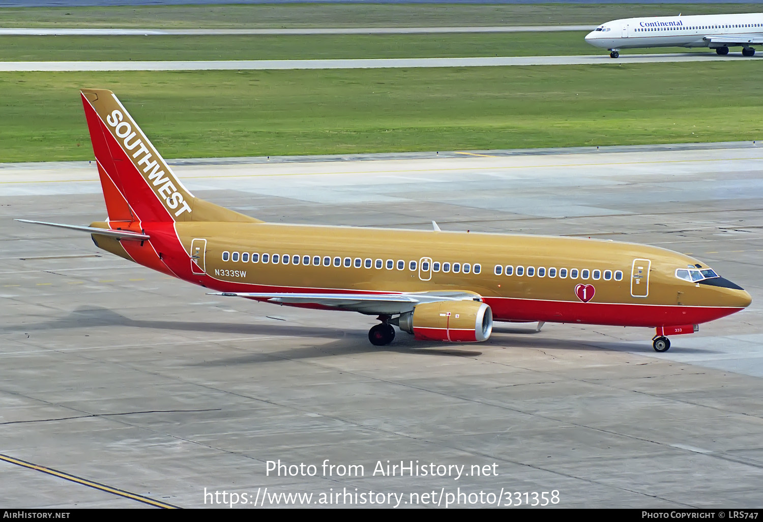 Aircraft Photo of N333SW | Boeing 737-3H4 | Southwest Airlines | AirHistory.net #331358