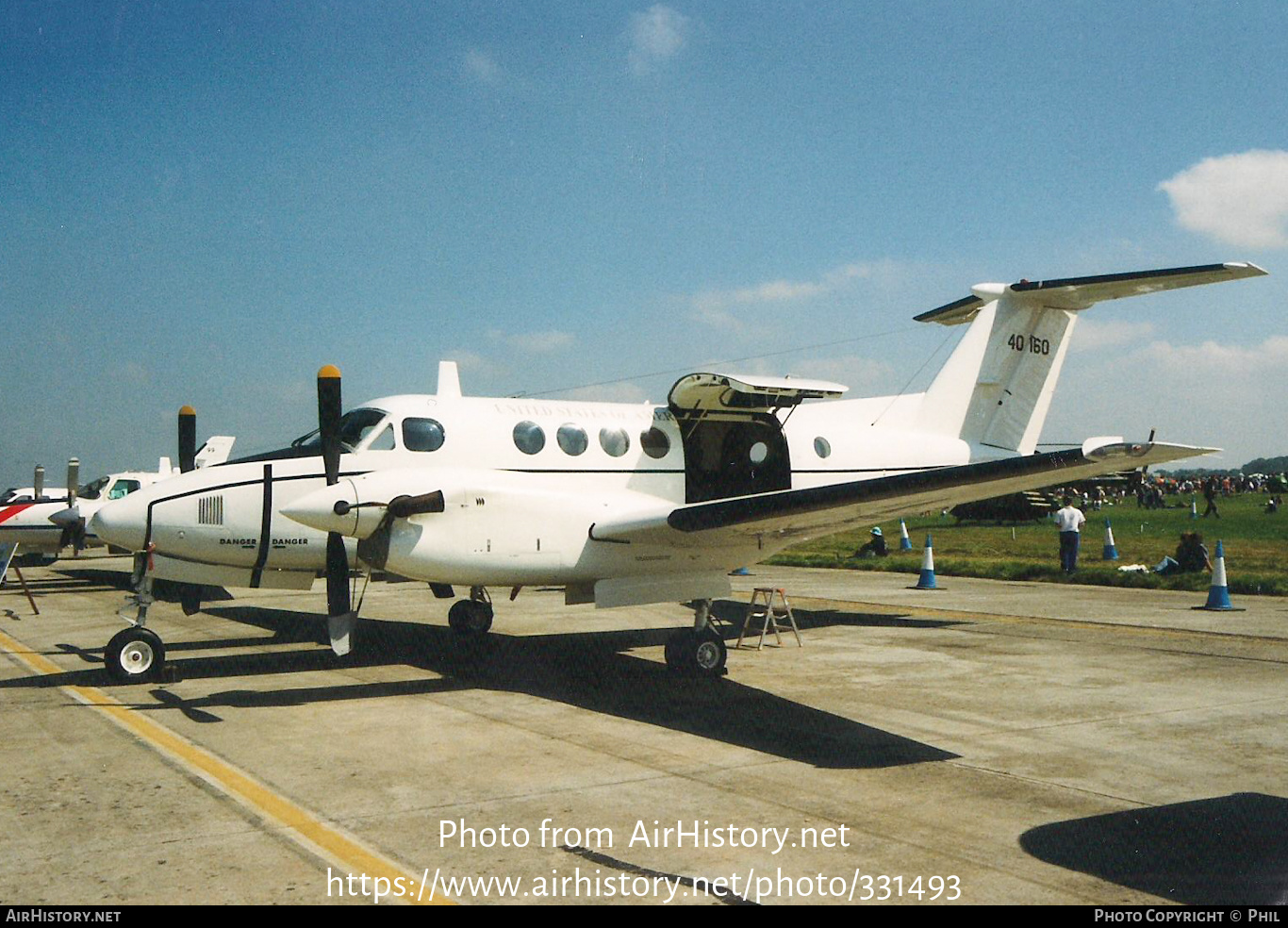 Aircraft Photo of 84-0160 / 40160 | Beech C-12F Huron (B200C) | USA - Army | AirHistory.net #331493