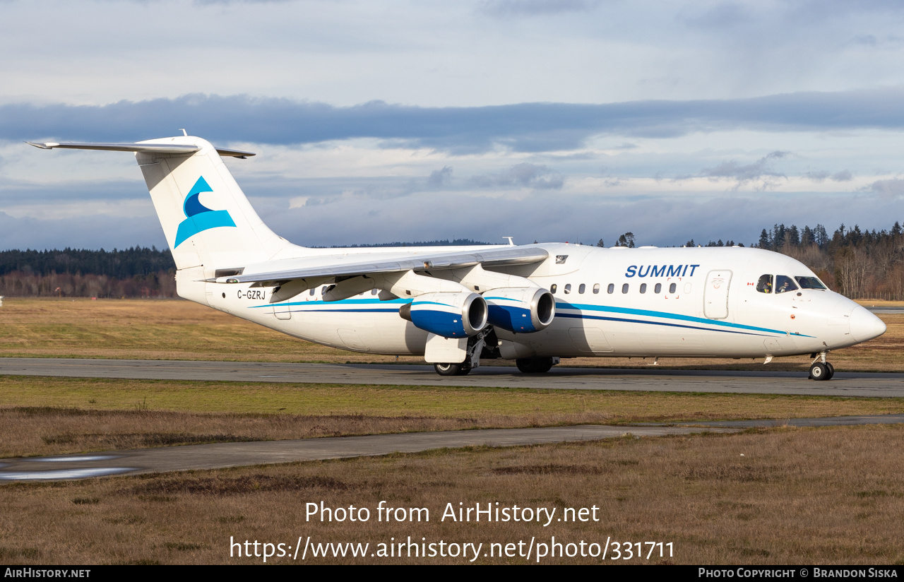 Aircraft Photo of C-GZRJ | British Aerospace Avro 146-RJ100 | Summit Air | AirHistory.net #331711