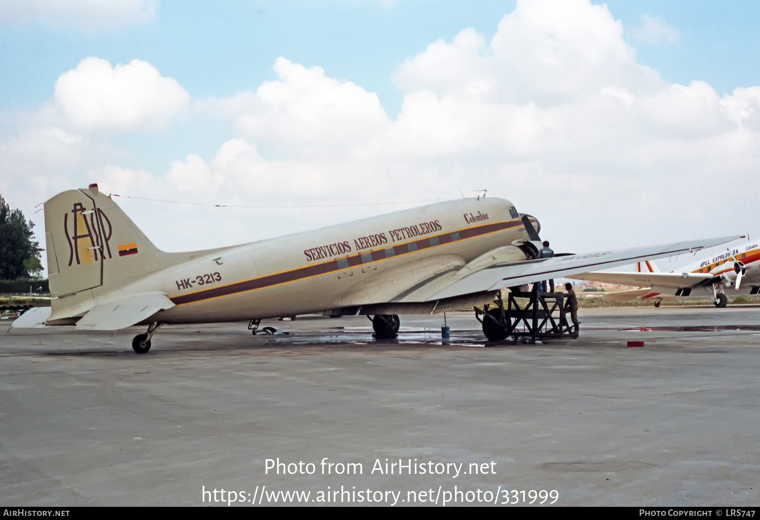 Aircraft Photo of HK-3213 | Douglas C-47D Skytrain | Servicios Aéreos Petroleros - SAEP | AirHistory.net #331999