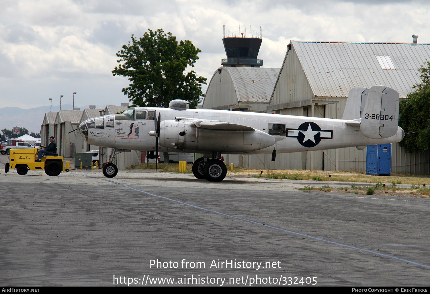 Aircraft Photo of N9856C / 328204 | North American B-25J Mitchell | USA - Air Force | AirHistory.net #332405