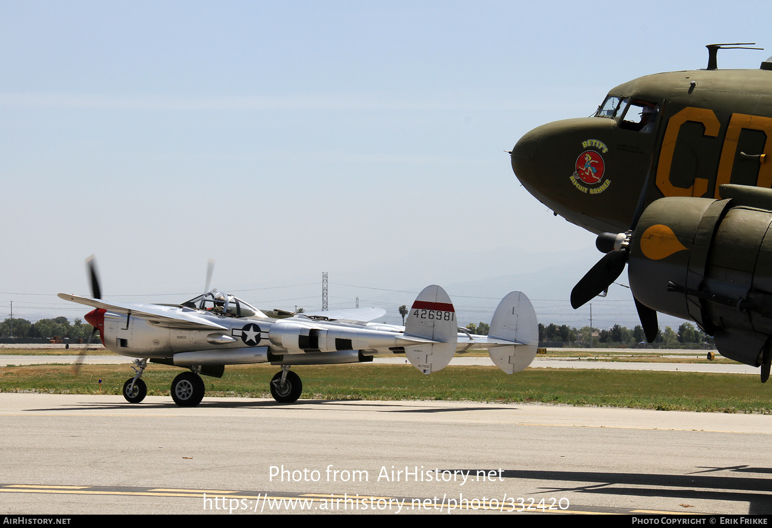 Aircraft Photo of N7723C / 426981 | Lockheed P-38L Lightning | USA - Air Force | AirHistory.net #332420