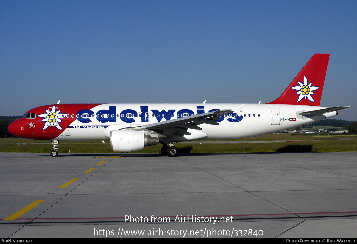 Aircraft Photo of HB-IHZ | Airbus A320-214 | Edelweiss Air | AirHistory.net #332840