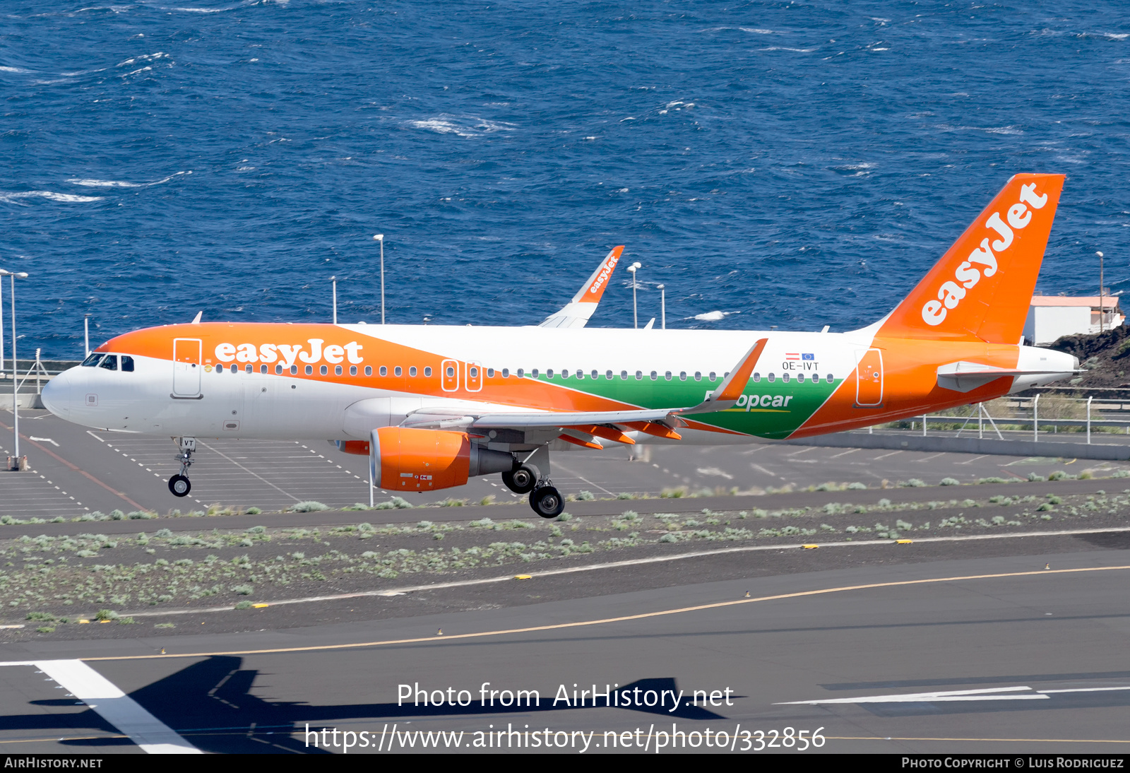 Aircraft Photo of OE-IVT | Airbus A320-214 | EasyJet | AirHistory.net #332856