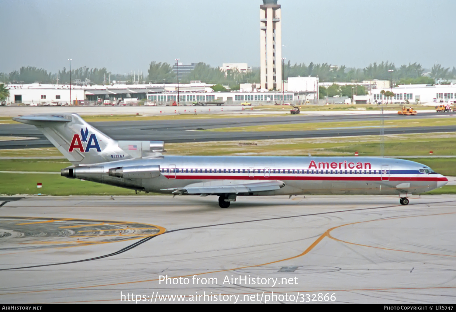 Aircraft Photo of N717AA | Boeing 727-227/Adv | American Airlines | AirHistory.net #332866