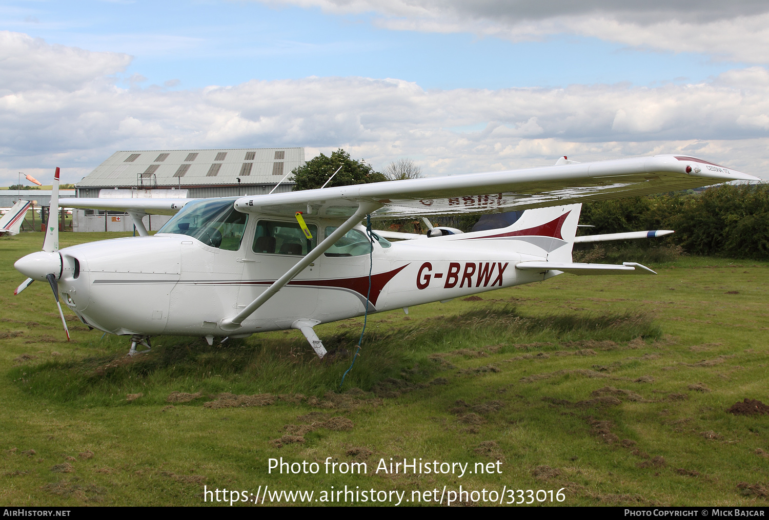 Aircraft Photo of G-BRWX | Cessna 172P Skyhawk II | AirHistory.net #333016