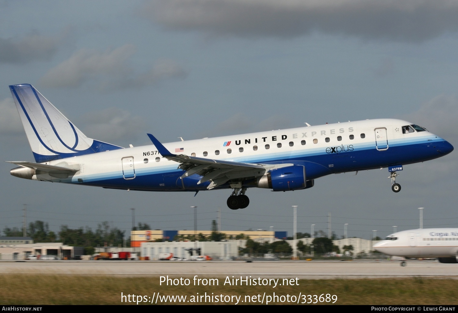 Aircraft Photo of N637RW | Embraer 170SE (ERJ-170-100SE) | United Express | AirHistory.net #333689