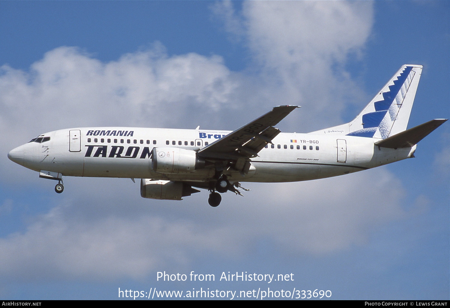 Aircraft Photo of YR-BGD | Boeing 737-38J | TAROM - Transporturile Aeriene Române | AirHistory.net #333690