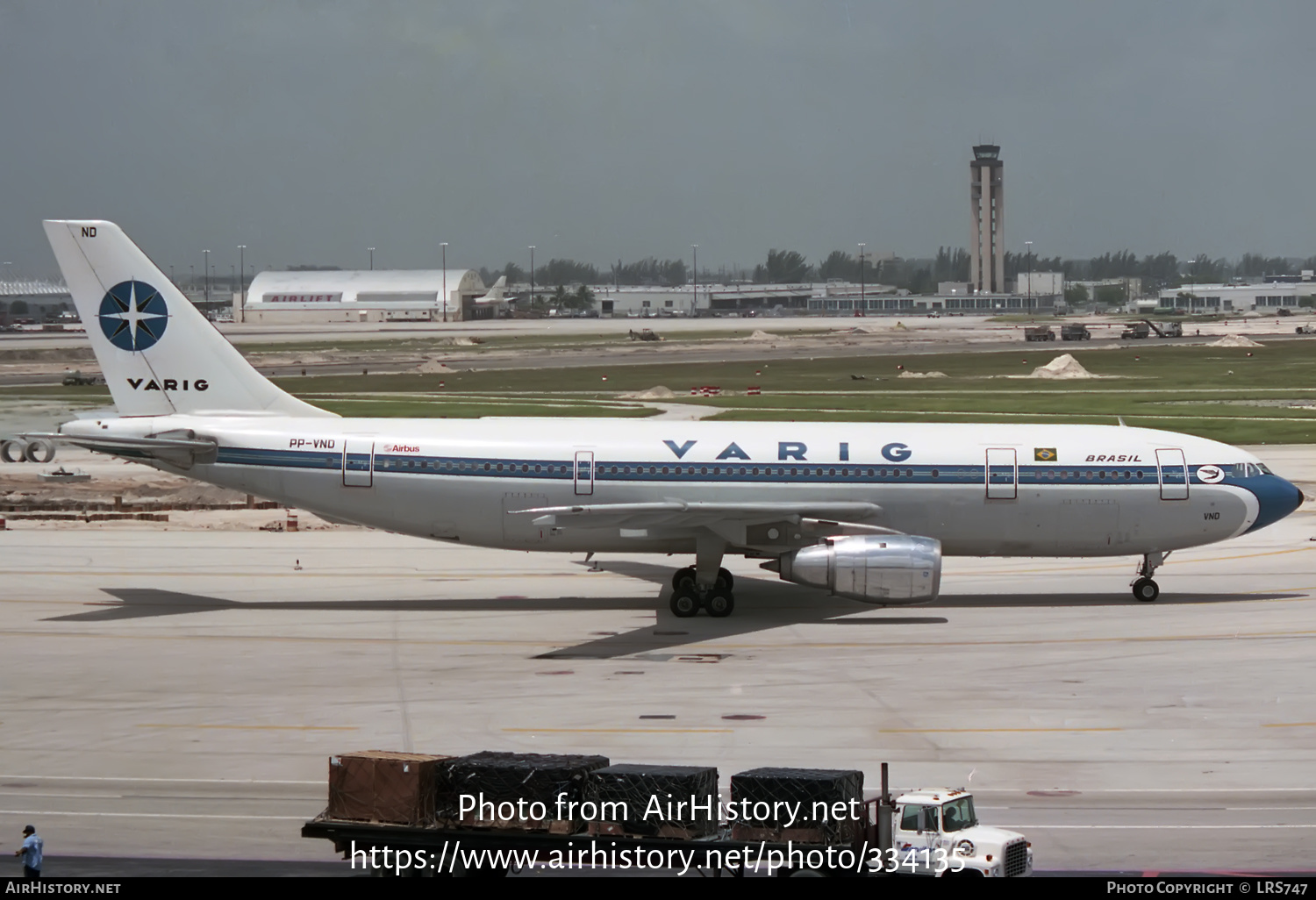 Aircraft Photo of PP-VND | Airbus A300B4-203 | Varig | AirHistory.net #334135