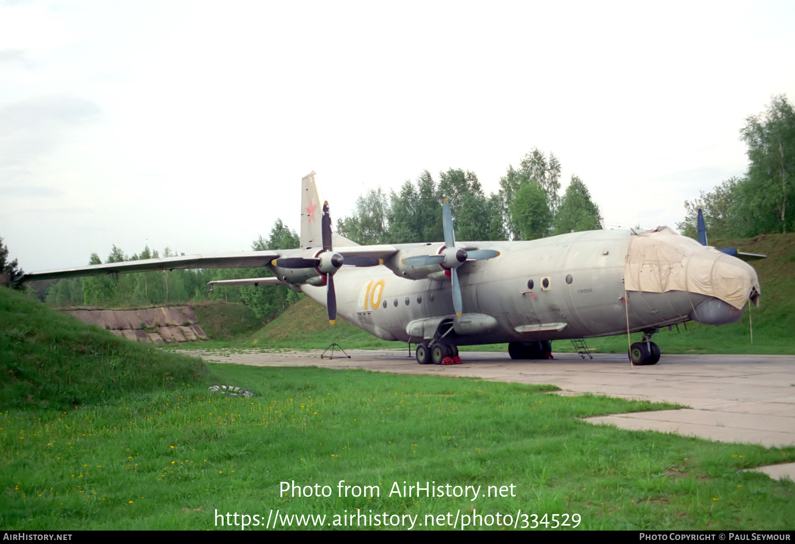 Aircraft Photo of 10 yellow | Antonov An-12BP | Belarus - Air Force | AirHistory.net #334529