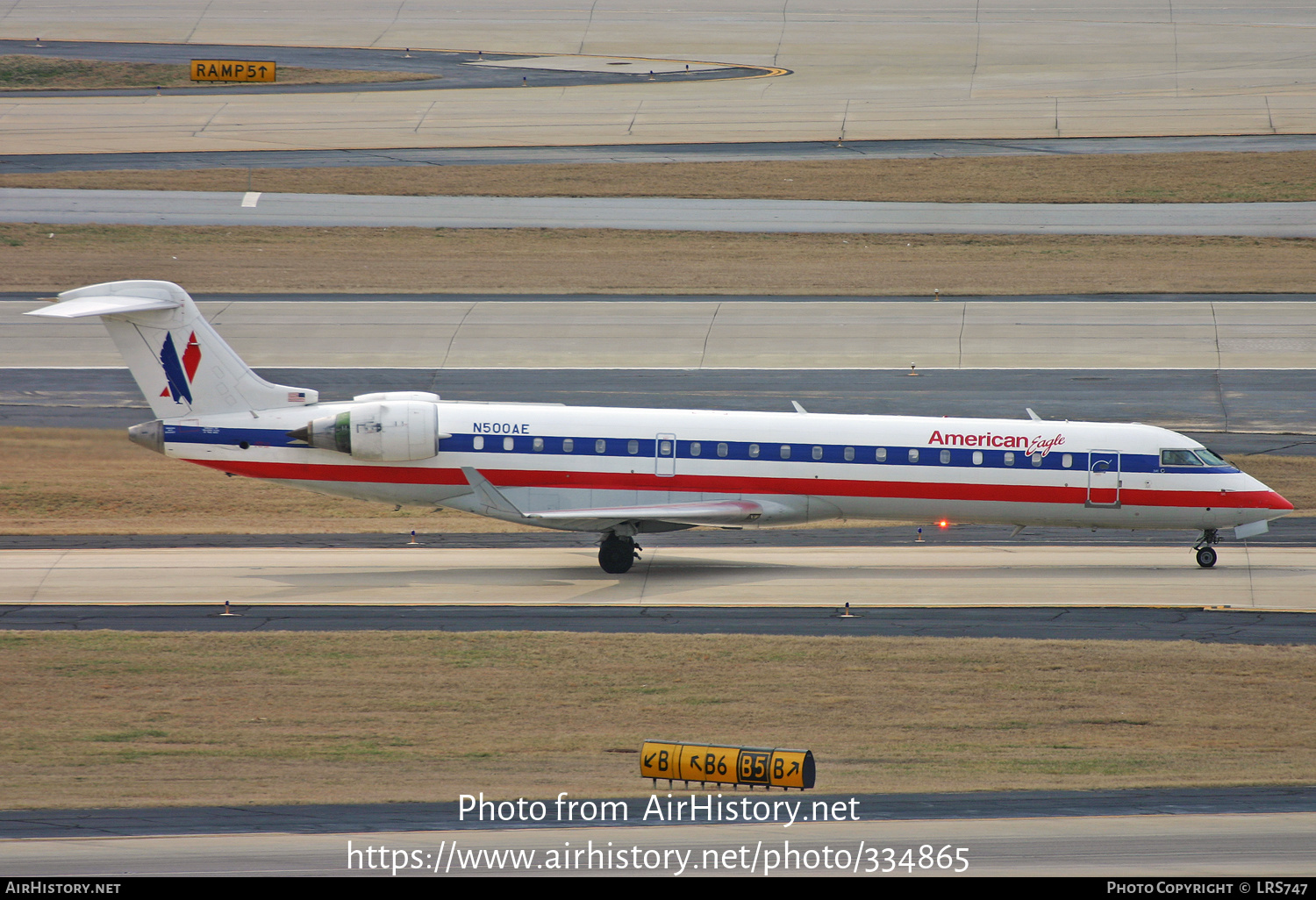 Aircraft Photo of N500AE | Bombardier CRJ-701ER (CL-600-2C10) | American Eagle | AirHistory.net #334865