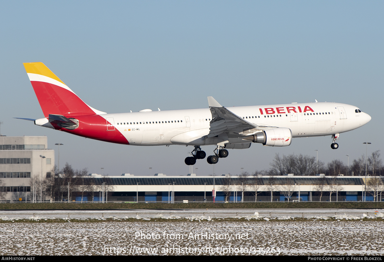 Aircraft Photo of EC-MIL | Airbus A330-202 | Iberia | AirHistory.net #335263