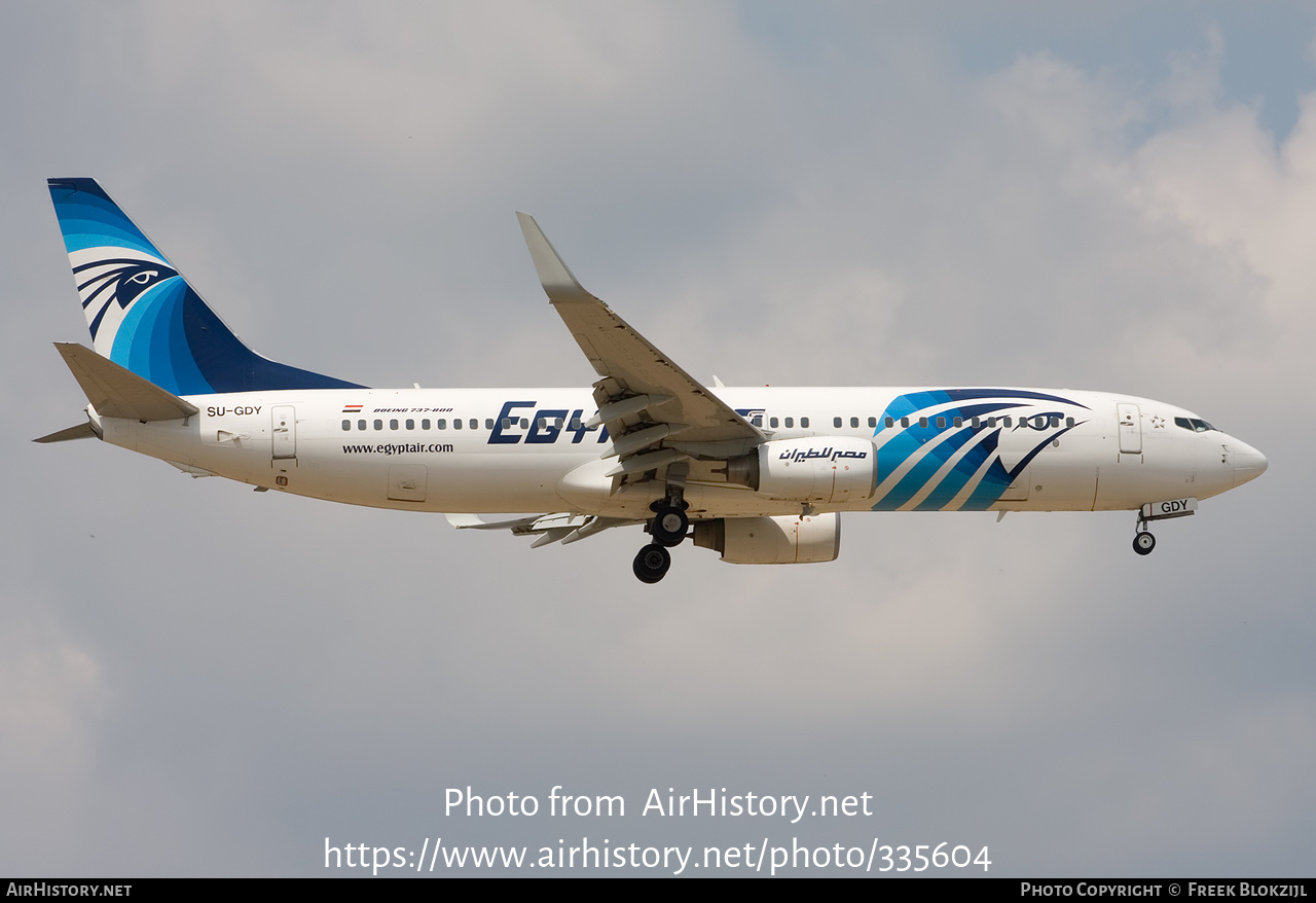Aircraft Photo of SU-GDY | Boeing 737-866 | EgyptAir | AirHistory.net #335604