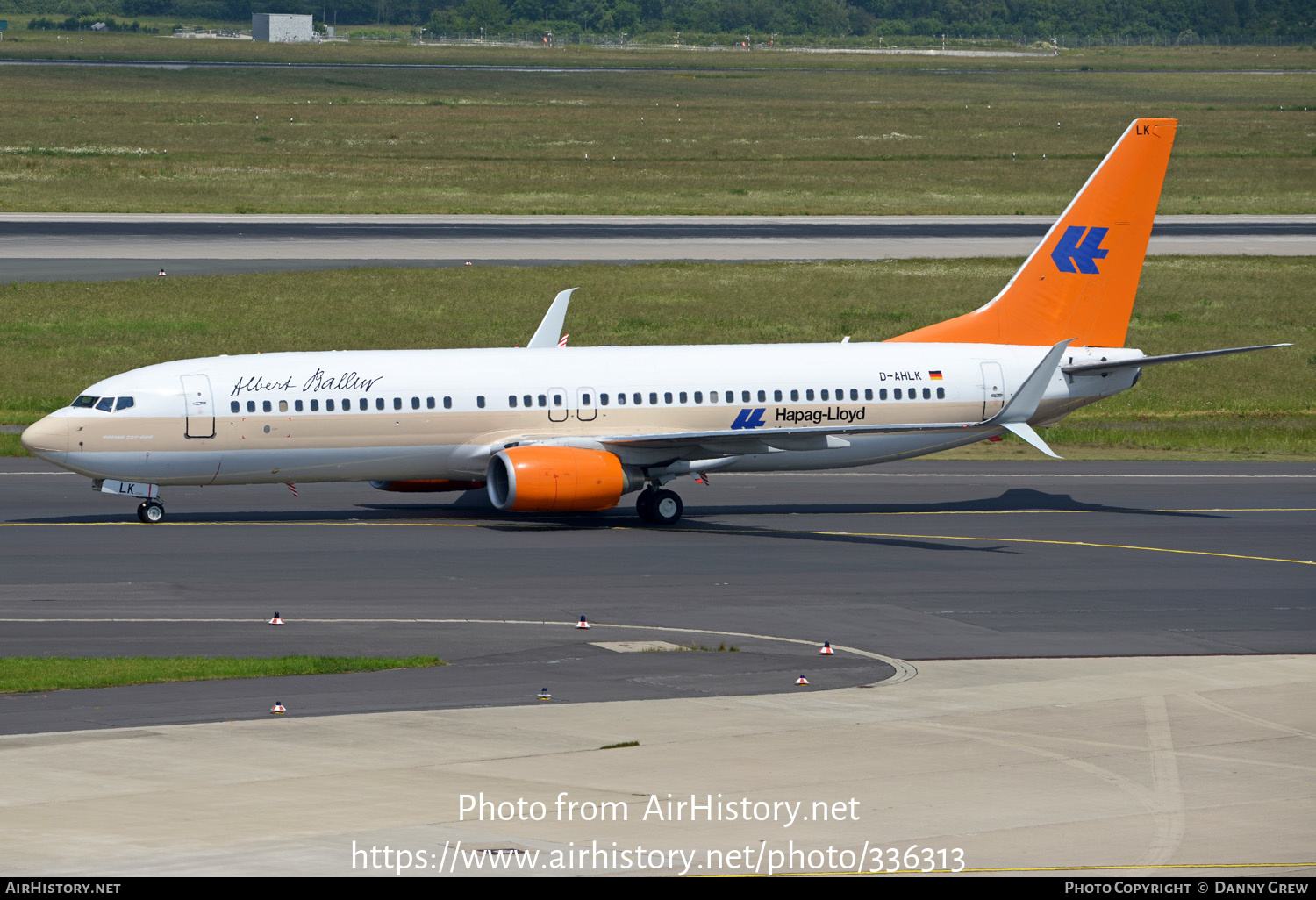 Aircraft Photo of D-AHLK | Boeing 737-8K5 | Hapag-Lloyd Cruises | AirHistory.net #336313