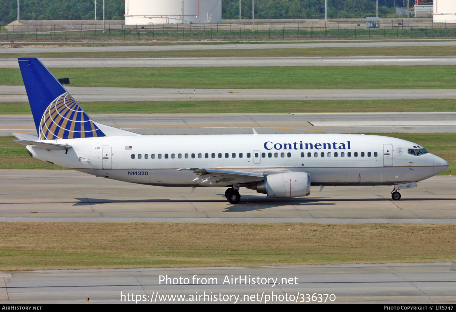 Aircraft Photo of N14320 | Boeing 737-3T0 | Continental Airlines | AirHistory.net #336370