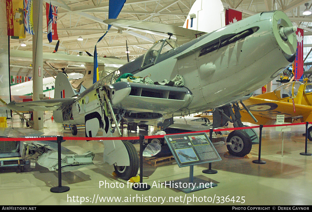 Aircraft Photo of C-GBDG / VH142 | Fairey Firefly AS6 | AirHistory.net #336425