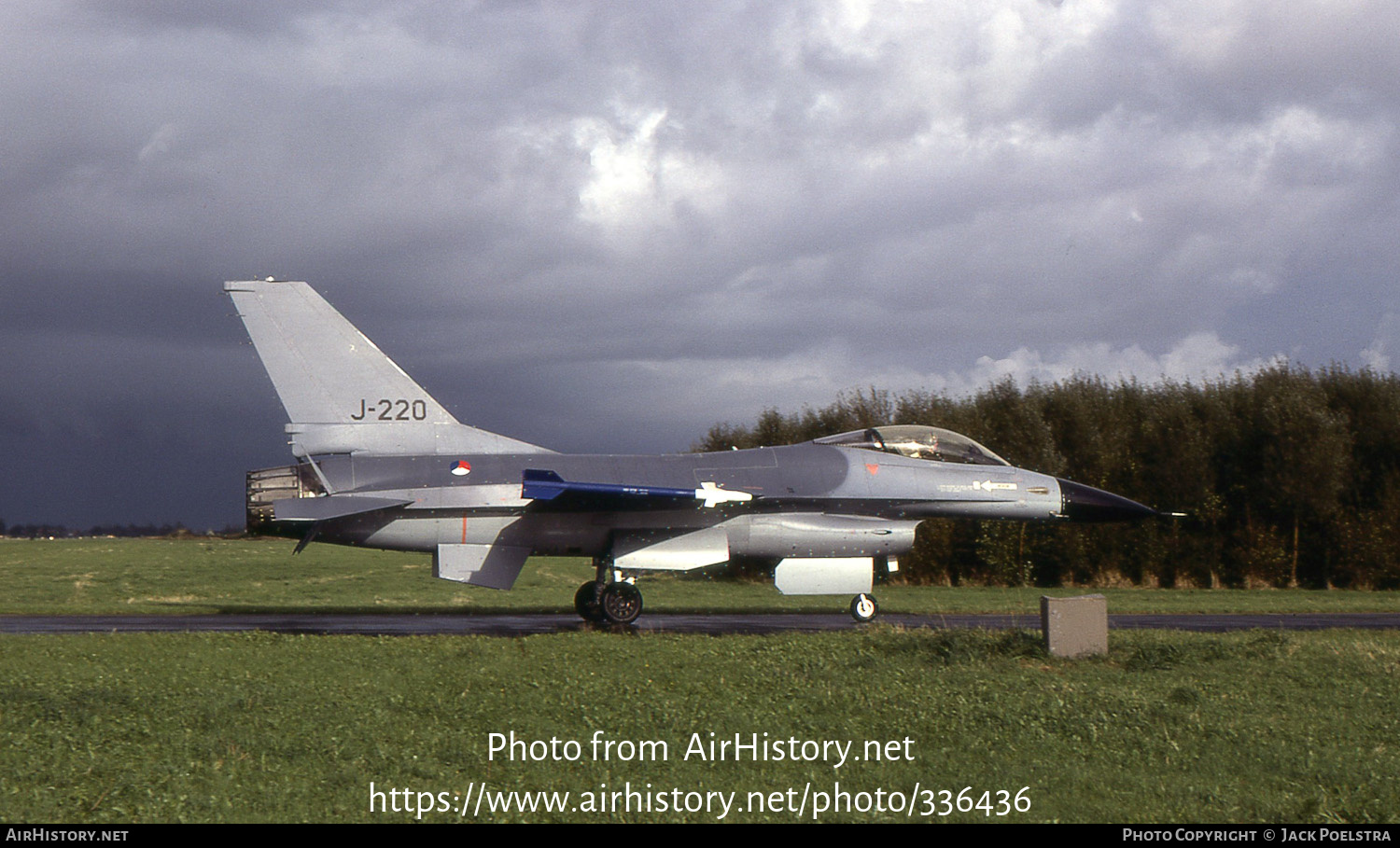 Aircraft Photo of J-220 | General Dynamics F-16A Fighting Falcon | Netherlands - Air Force | AirHistory.net #336436