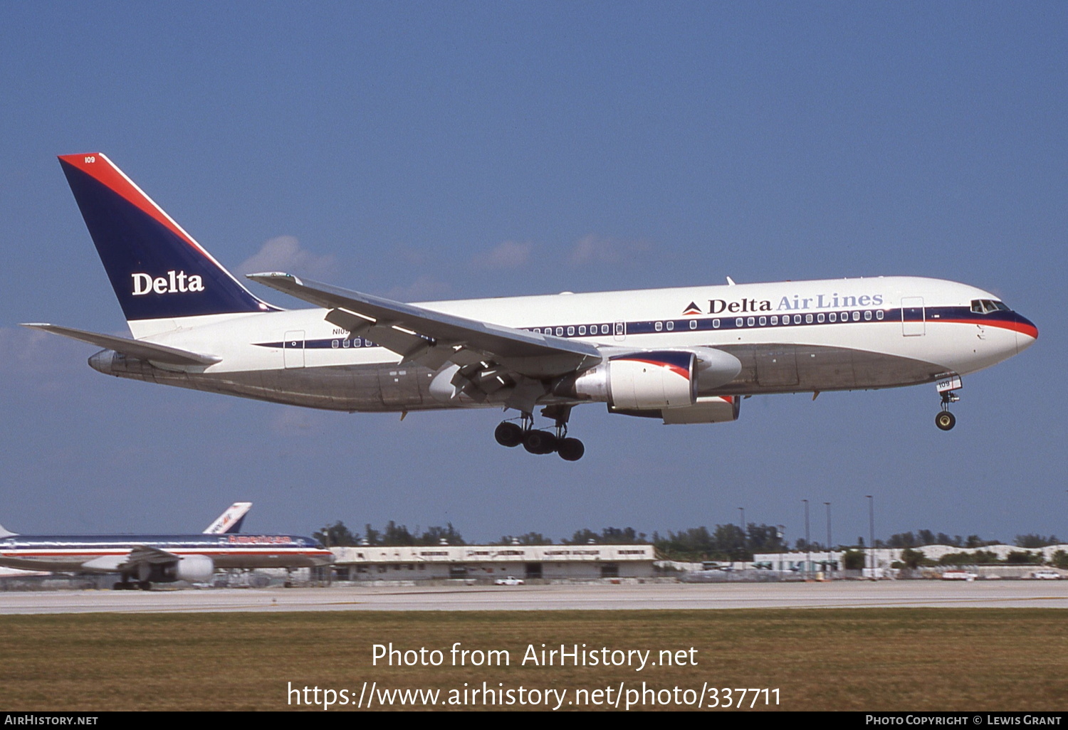 Aircraft Photo of N109DL | Boeing 767-232 | Delta Air Lines | AirHistory.net #337711