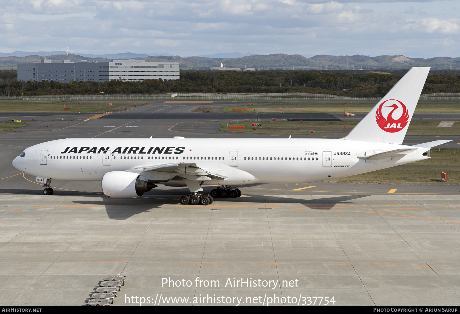 Aircraft Photo of JA8984 | Boeing 777-246 | Japan Airlines - JAL | AirHistory.net #337754