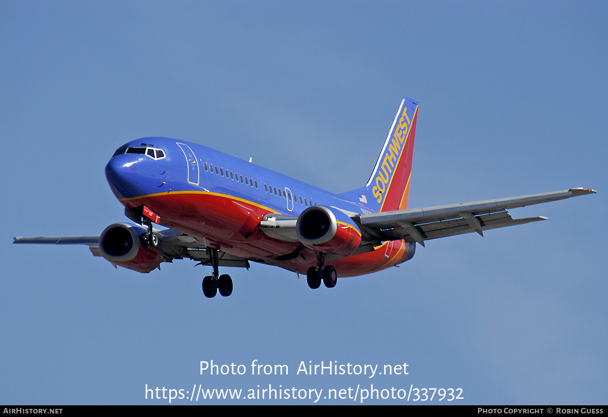 Aircraft Photo of N327SW | Boeing 737-3H4 | Southwest Airlines | AirHistory.net #337932