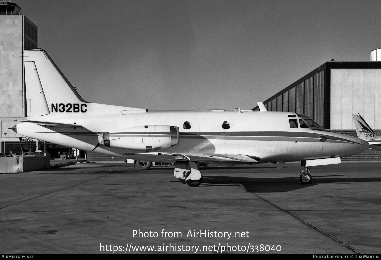 Aircraft Photo of N32BC | North American NA-282 Sabreliner 40 | AirHistory.net #338040