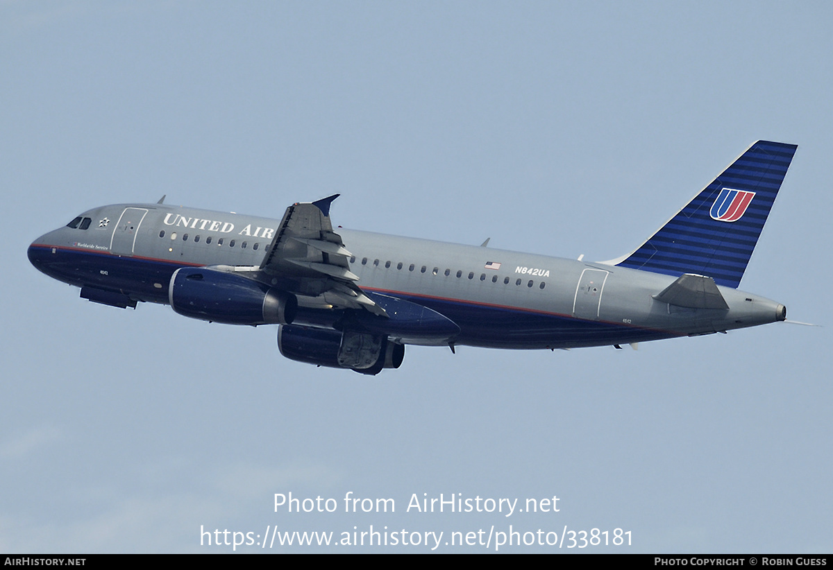 Aircraft Photo of N842UA | Airbus A319-131 | United Airlines | AirHistory.net #338181