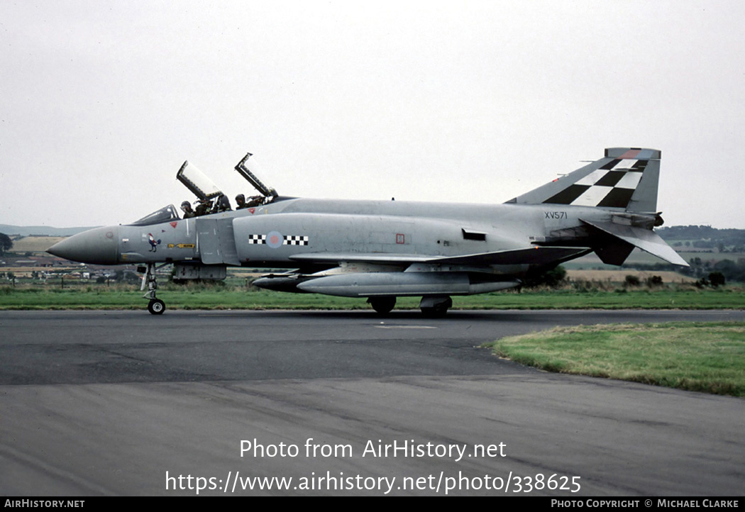 Aircraft Photo of XV571 | McDonnell Douglas F-4K Phantom FG1 | UK - Air Force | AirHistory.net #338625