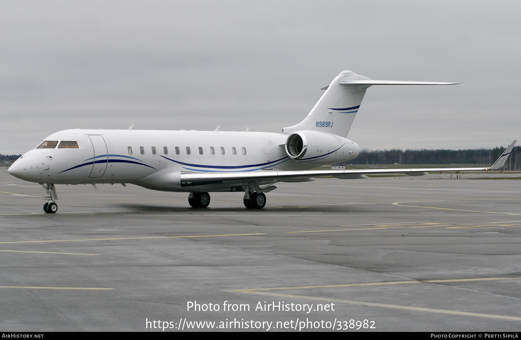 Aircraft Photo of N989RJ | Bombardier Global 5000 (BD-700-1A11) | AirHistory.net #338982