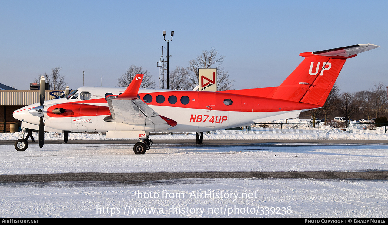 Aircraft Photo of N874UP | Beechcraft B300 King Air 350 | Wheels Up | AirHistory.net #339238