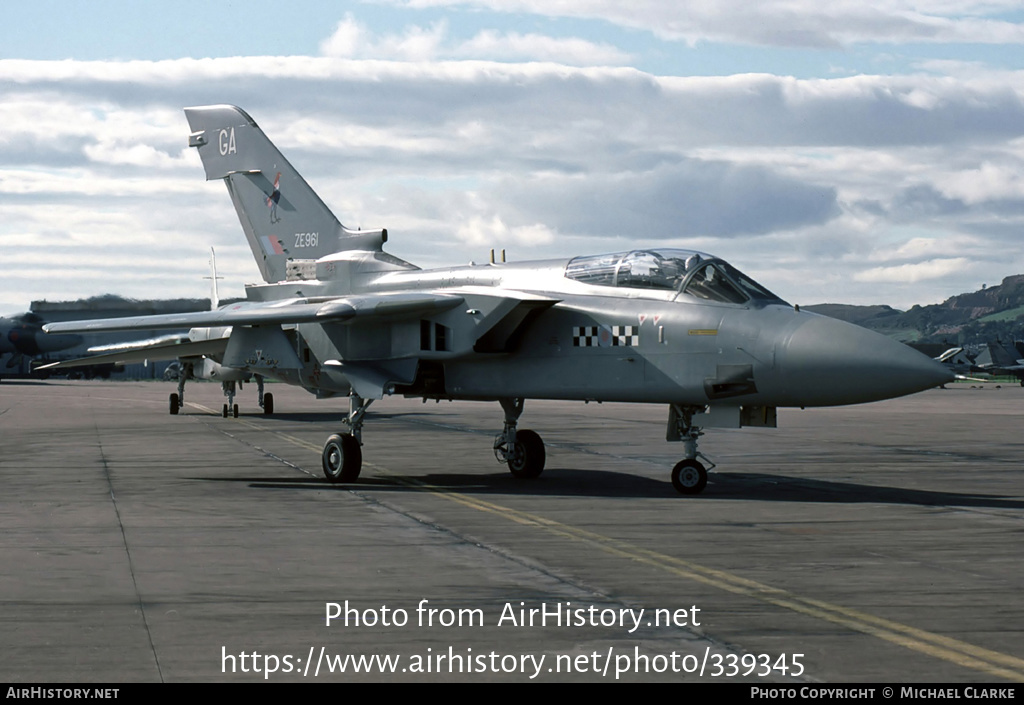 Aircraft Photo of ZE961 | Panavia Tornado F3 | UK - Air Force | AirHistory.net #339345