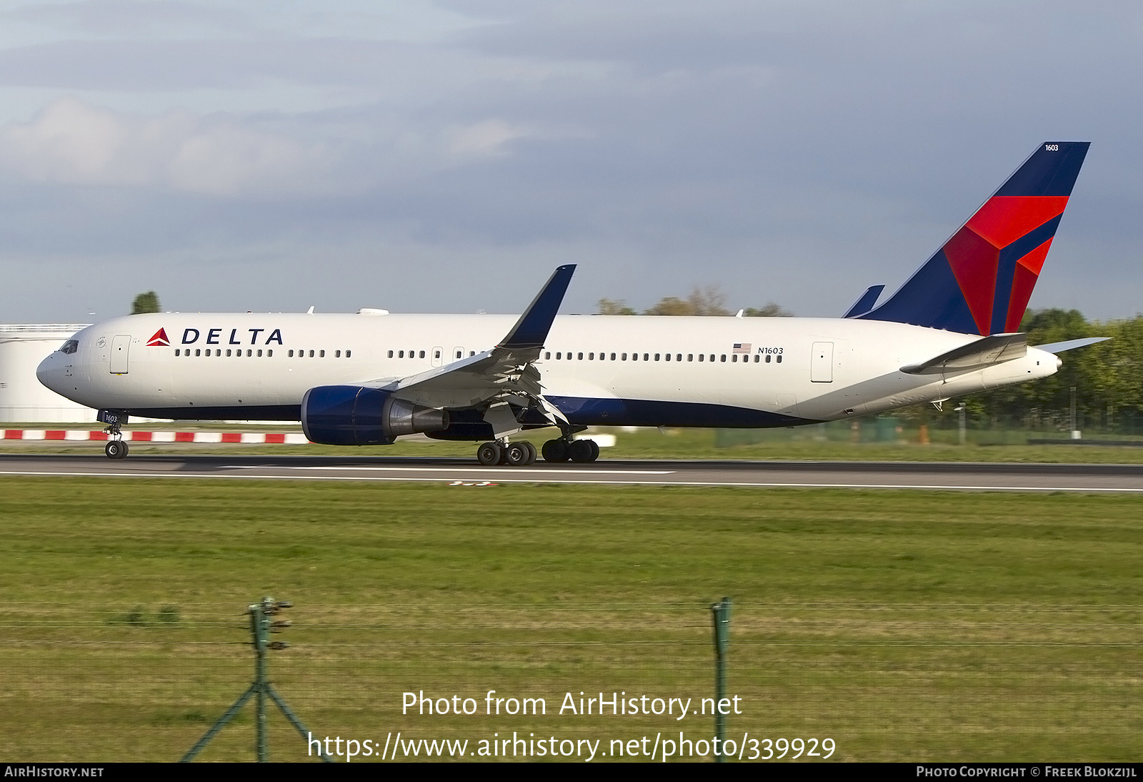 Aircraft Photo of N1603 | Boeing 767-332/ER | Delta Air Lines | AirHistory.net #339929