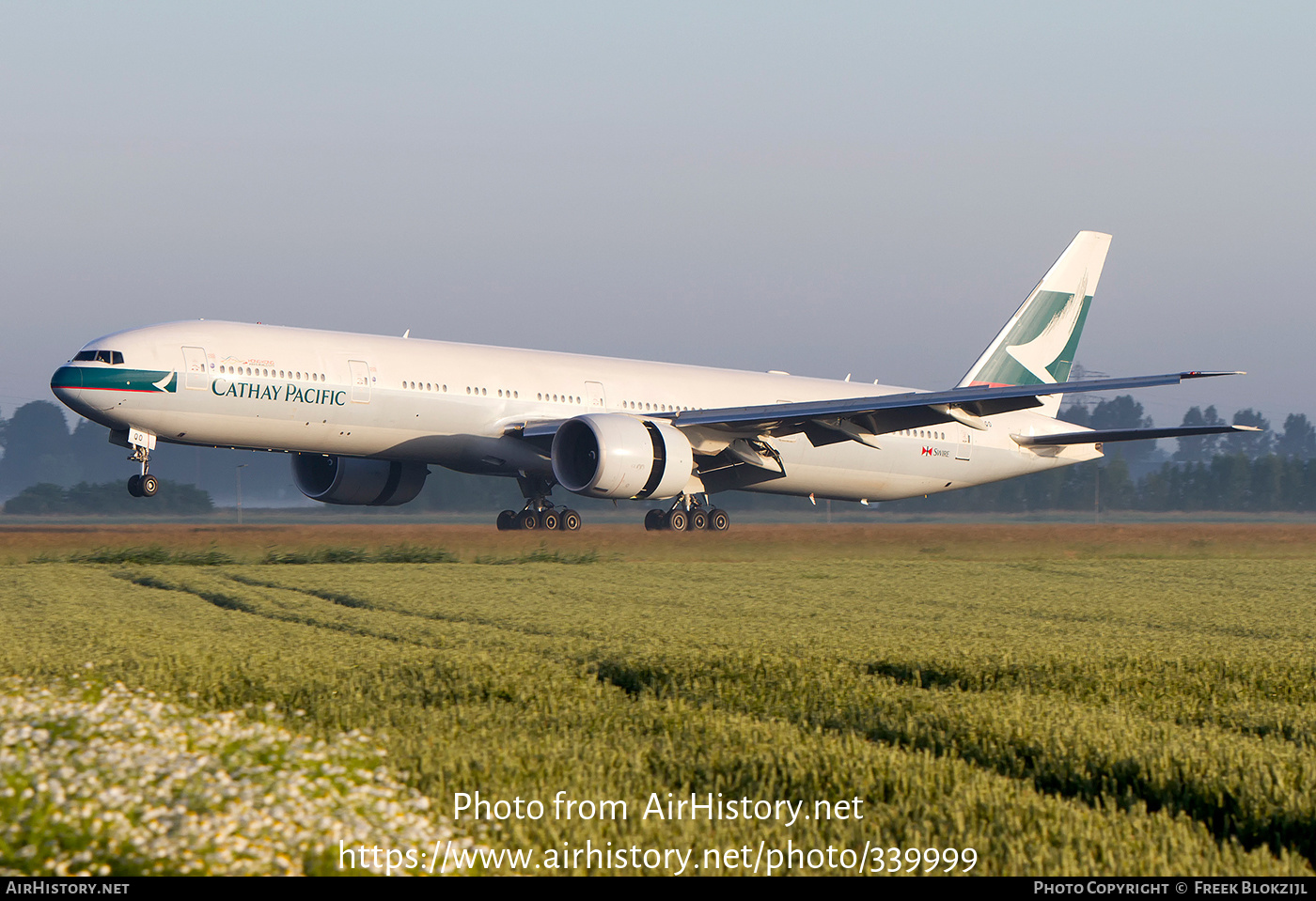 Aircraft Photo of B-KQO | Boeing 777-367/ER | Cathay Pacific Airways | AirHistory.net #339999