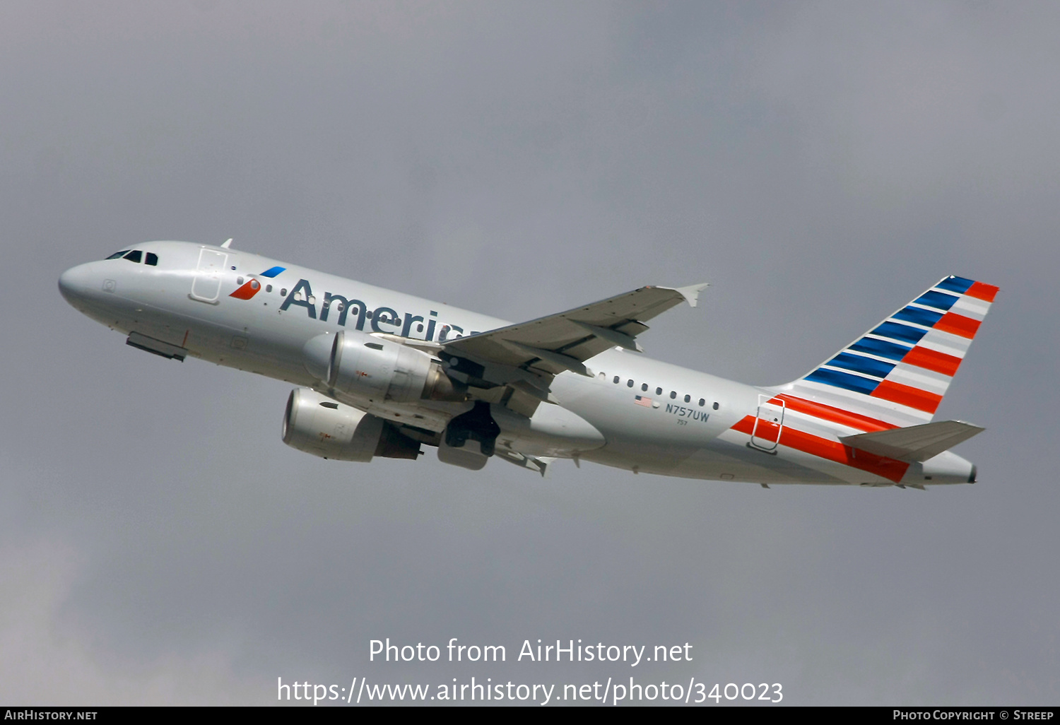 Aircraft Photo of N757UW | Airbus A319-112 | American Airlines | AirHistory.net #340023