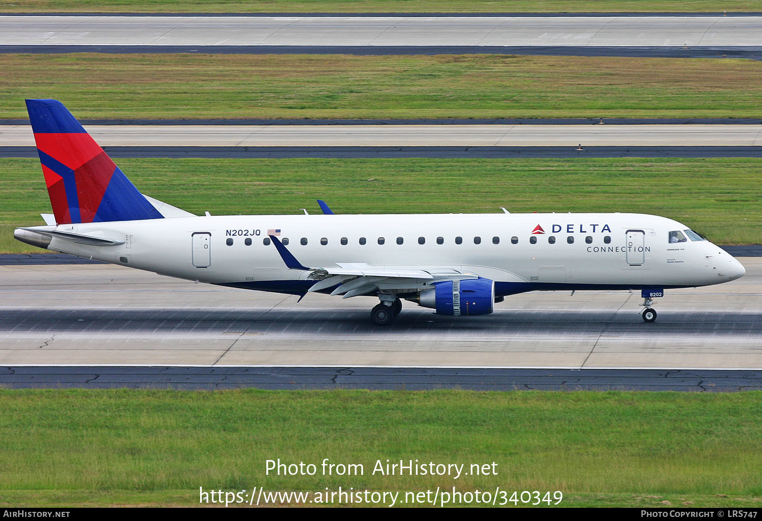 Aircraft Photo of N202JQ | Embraer 175LR (ERJ-170-200LR) | Delta Connection | AirHistory.net #340349