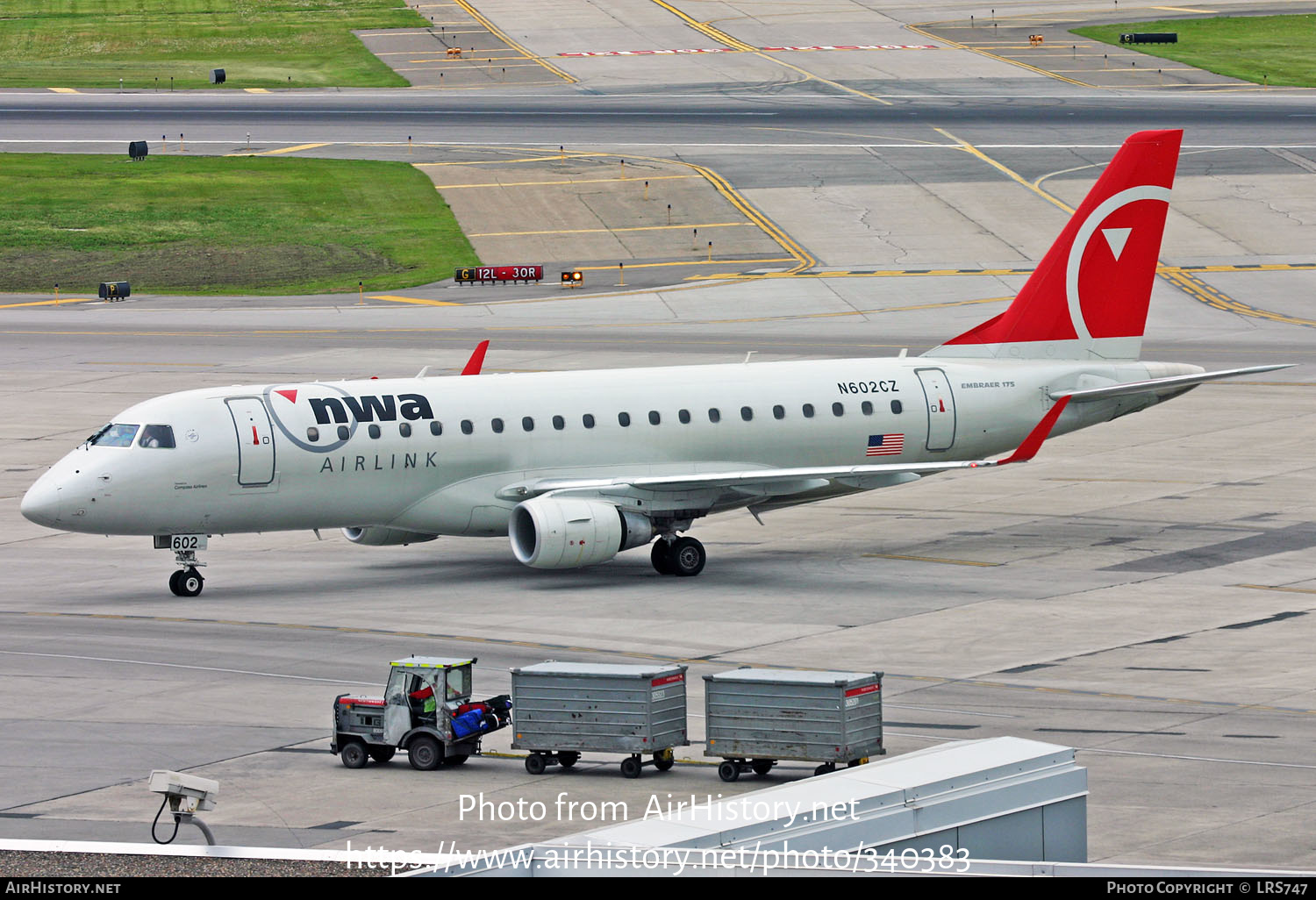 Aircraft Photo of N602CZ | Embraer 175LR (ERJ-170-200LR) | NWA Airlink | AirHistory.net #340383