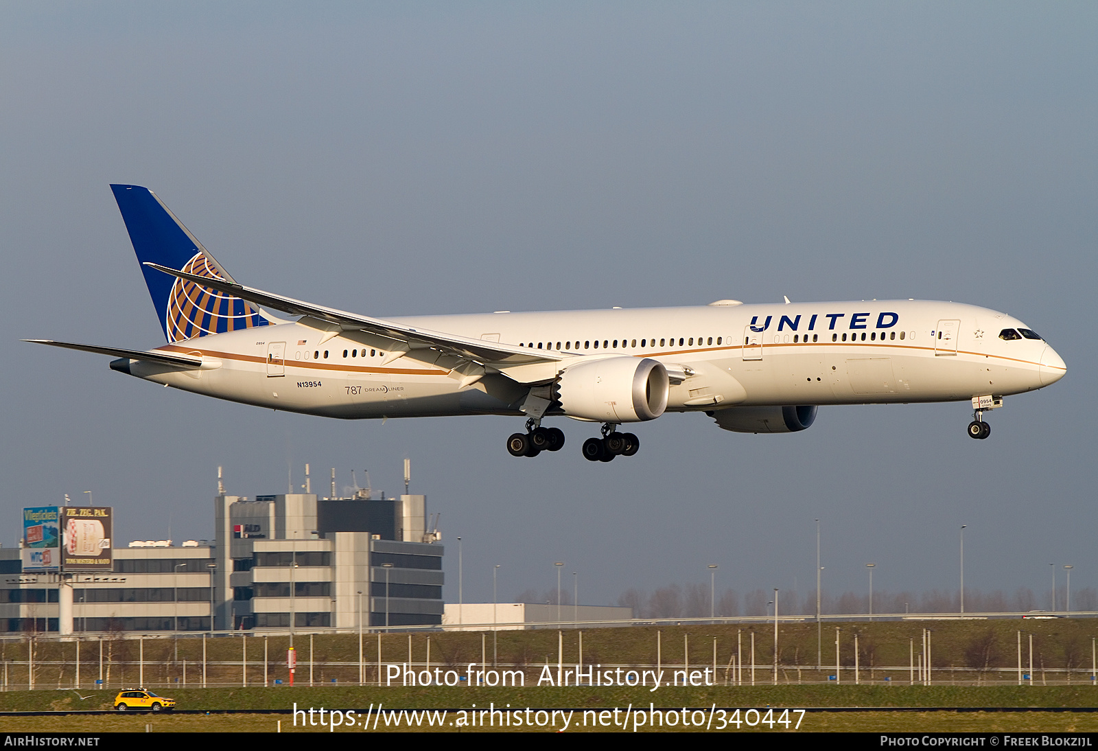 Aircraft Photo of N13954 | Boeing 787-9 Dreamliner | United Airlines | AirHistory.net #340447