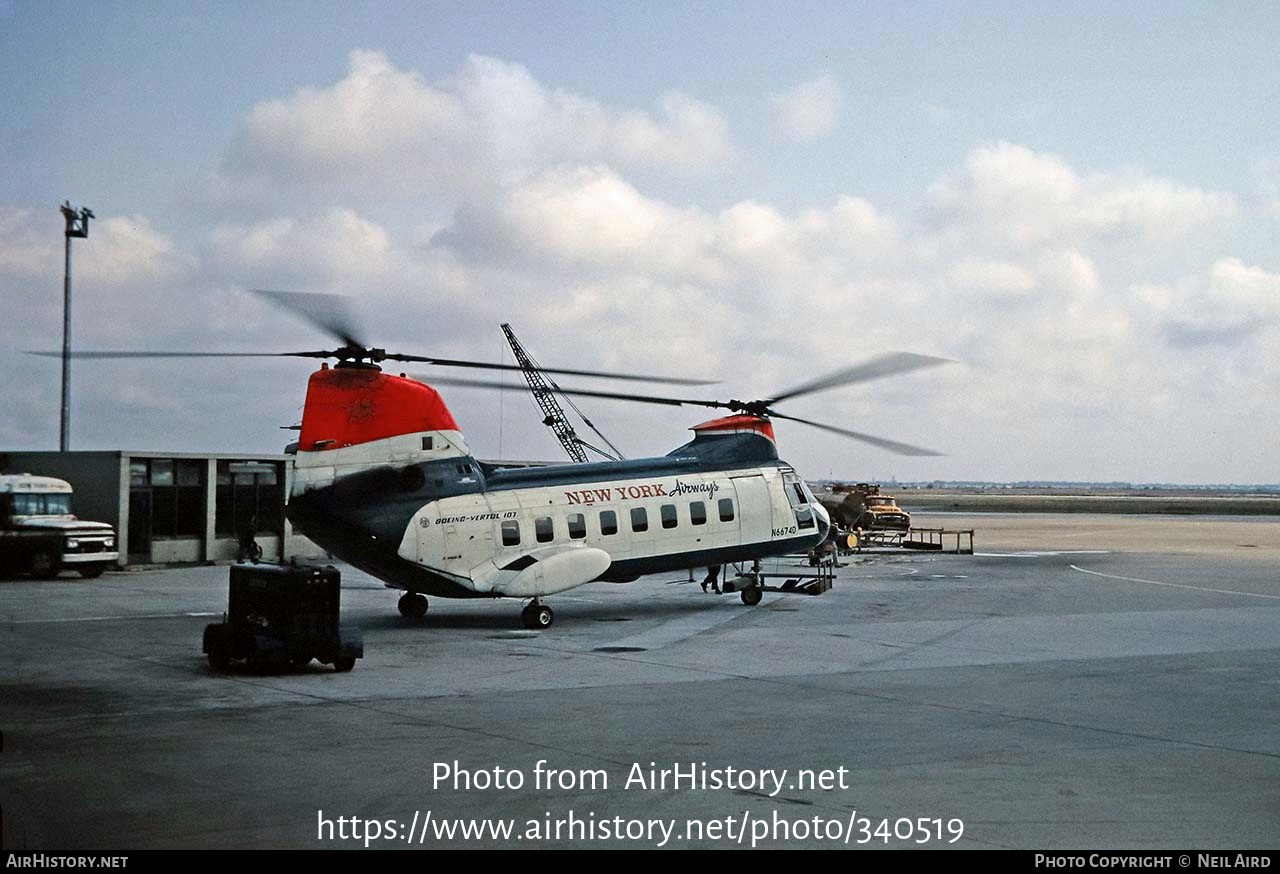 Aircraft Photo of N6674D | Boeing Vertol 107-II-2 | New York Airways ...