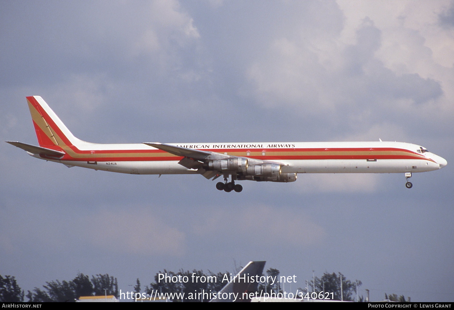 Aircraft Photo of N24UA | McDonnell Douglas DC-8-61(F) | American International Airways | AirHistory.net #340621