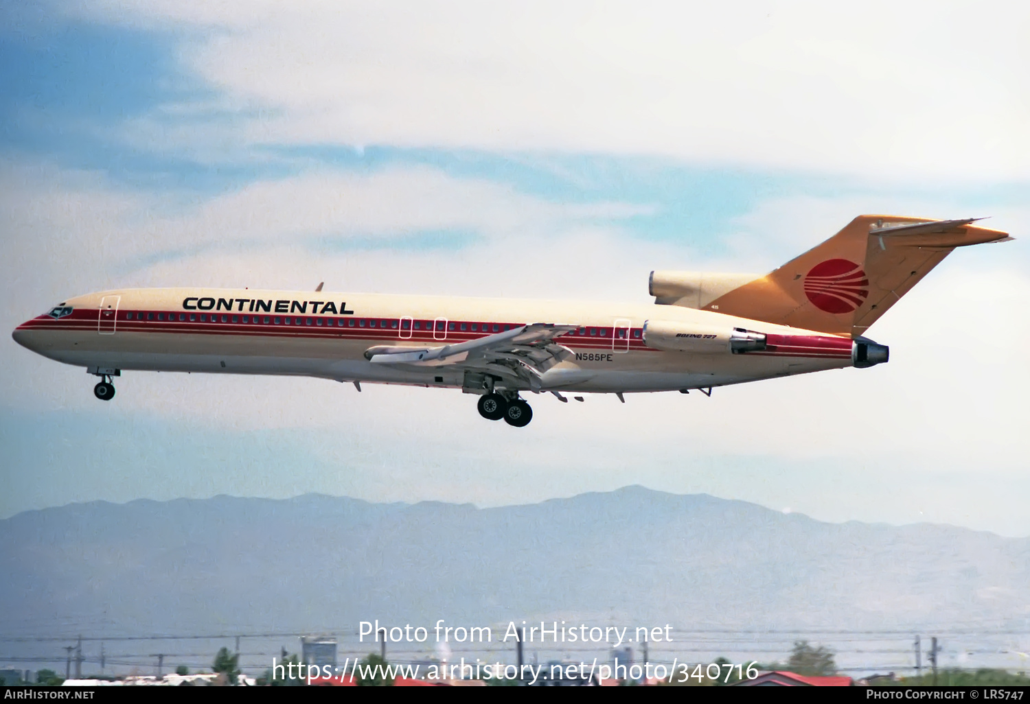 Aircraft Photo of N585PE | Boeing 727-243/Adv | Continental Airlines | AirHistory.net #340716