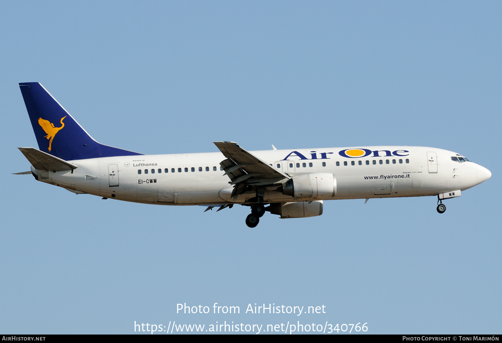 Aircraft Photo of EI-CWW | Boeing 737-4Y0 | Air One | AirHistory.net #340766