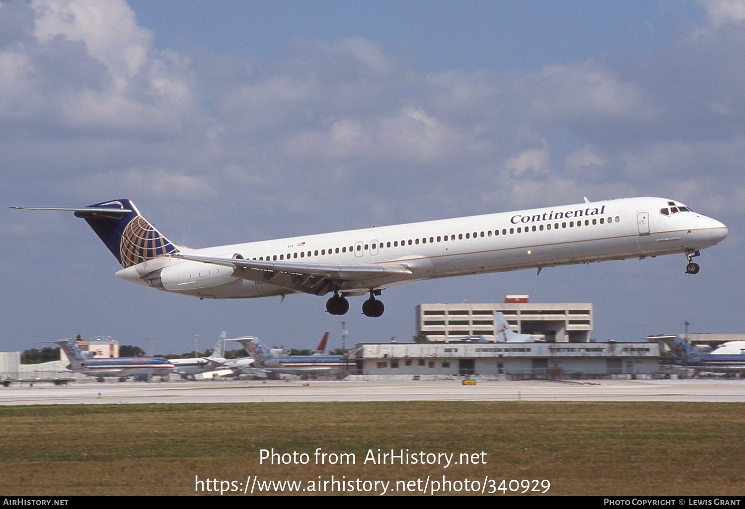 Aircraft Photo of N83872 | McDonnell Douglas MD-82 (DC-9-82) | Continental Airlines | AirHistory.net #340929